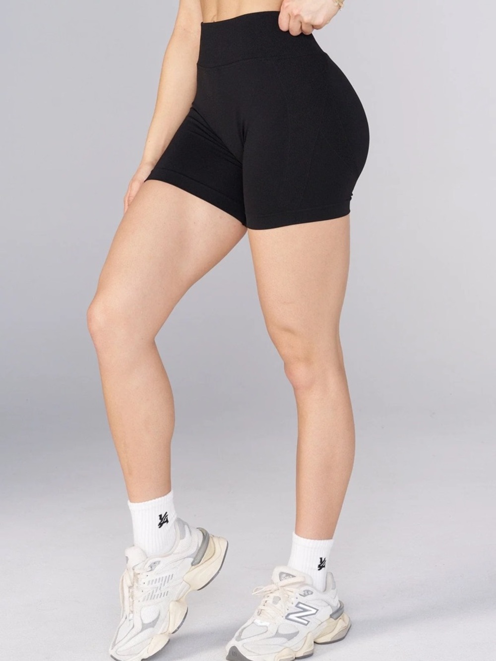 YOUNGLA W148 Curve Hourglass Shorts